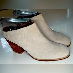 Rachel Comey Mars Mules In Bone Suede Womens Size 8